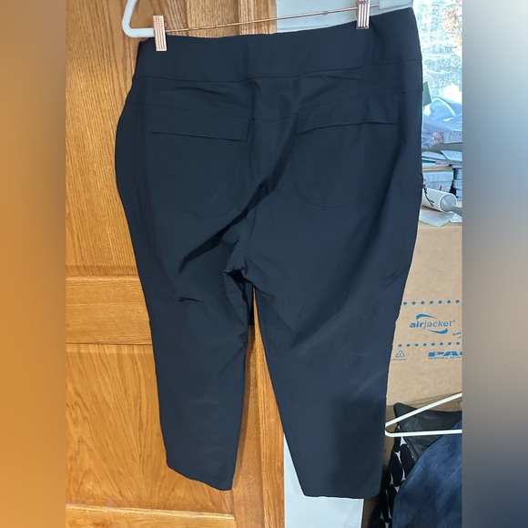 Duluth Trading Co Gray and Black Pants - Picture 2 of 4